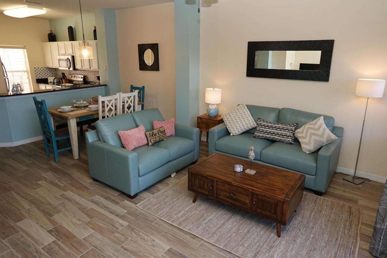 New! Lakefront Views- Encantada Townhouse Hébergement de vacances