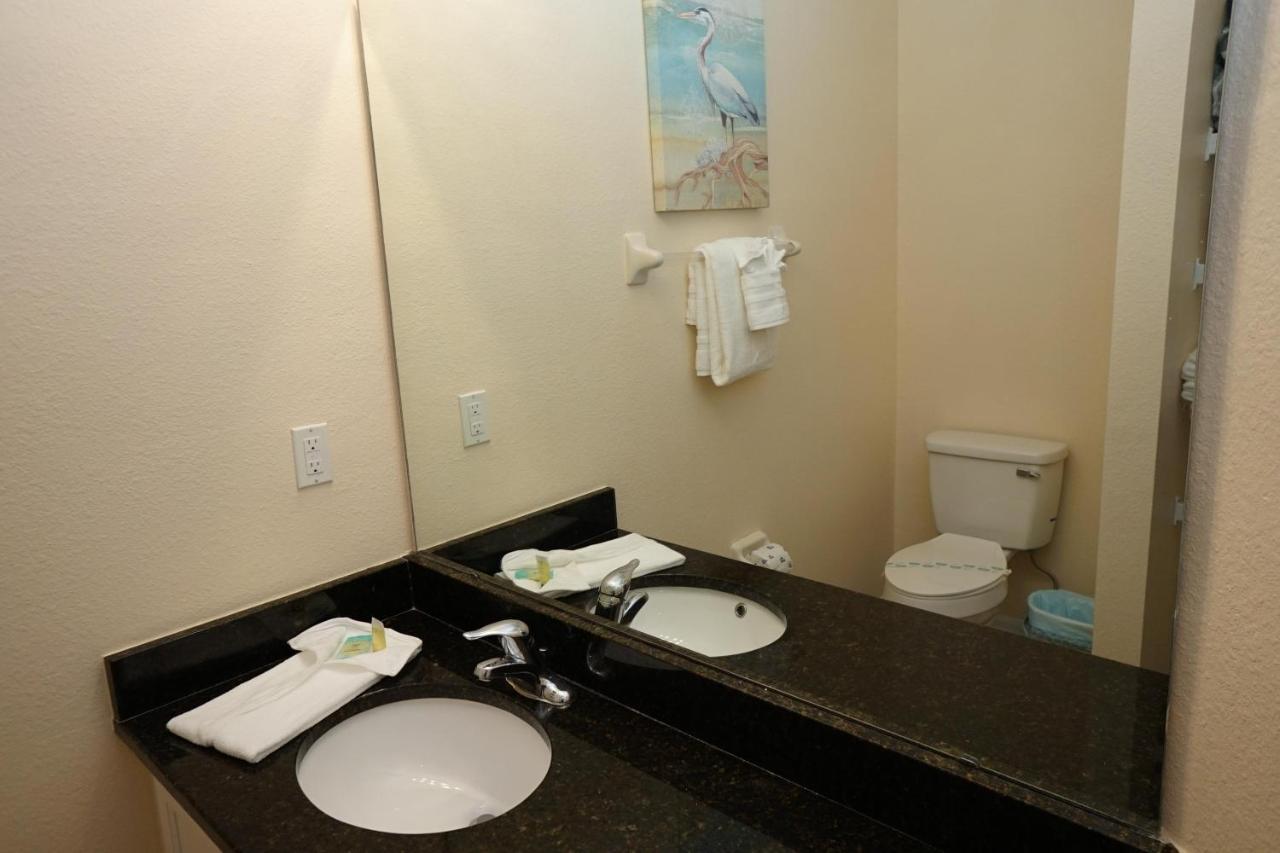 New! Lakefront Views- Encantada Townhouse * Kissimmee