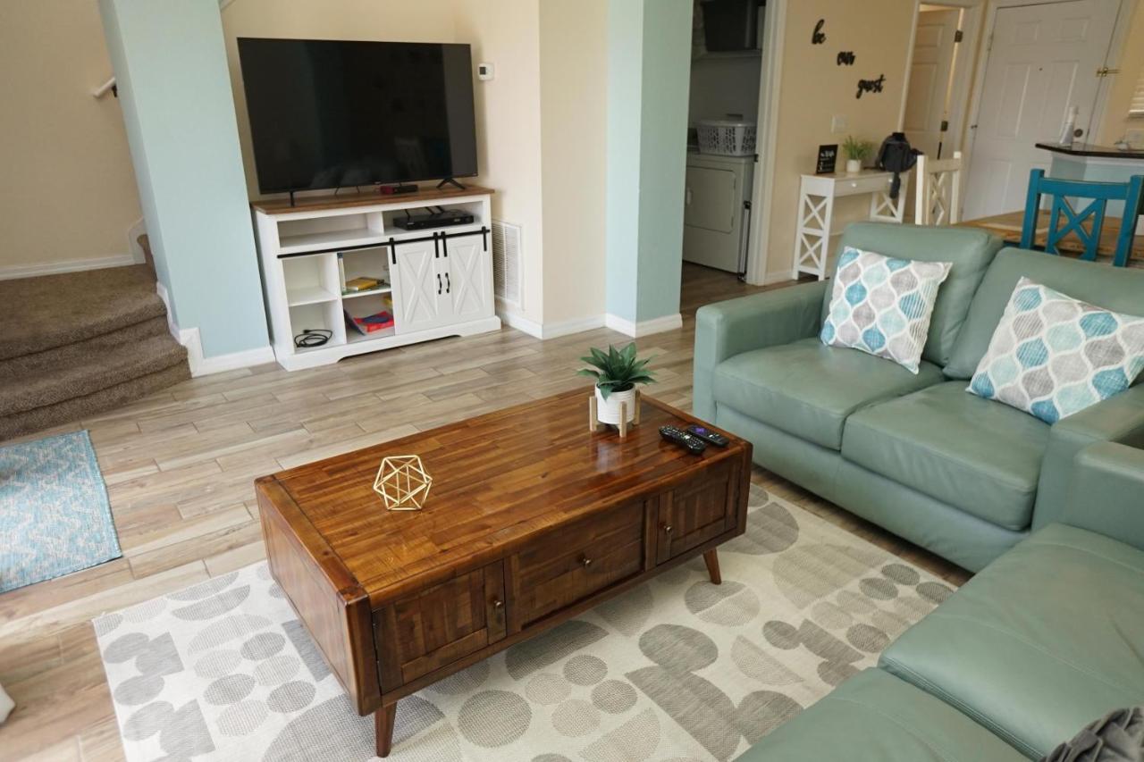 New! Lakefront Views- Encantada Townhouse