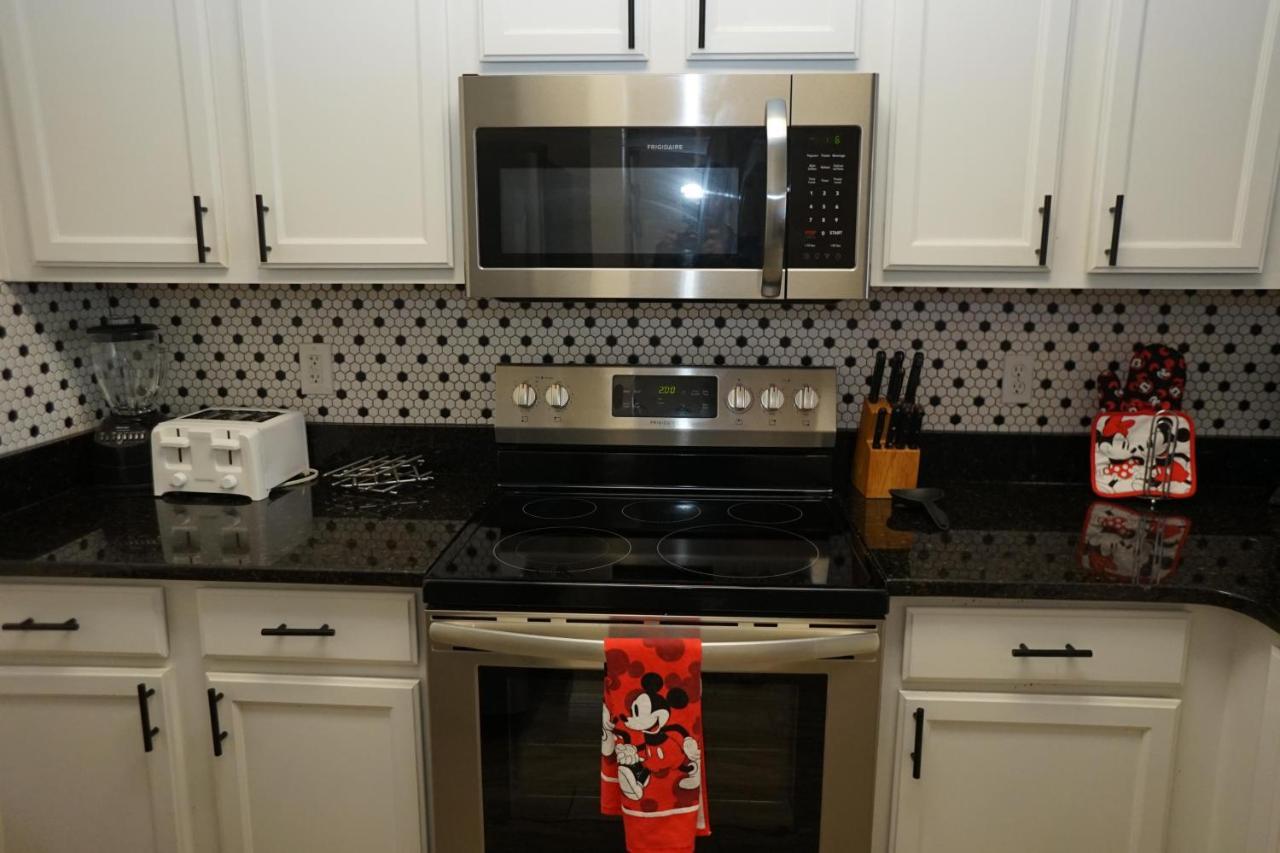 New! Lakefront Views- Encantada Townhouse Hébergement de vacances Kissimmee