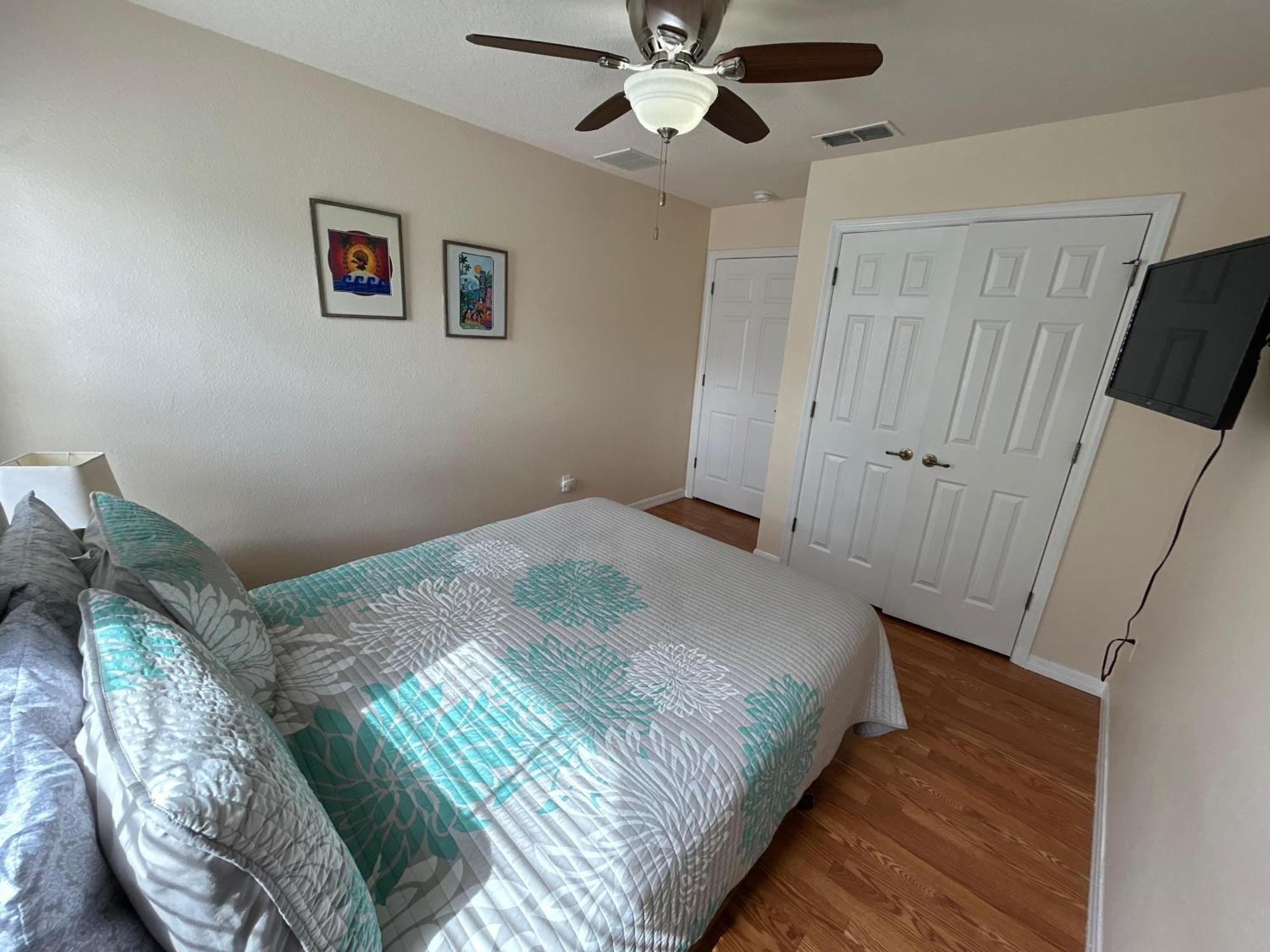New! Lakefront Views- Encantada Townhouse